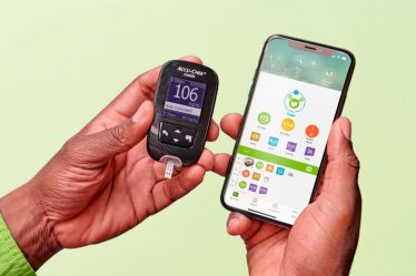 Application that measures diabetic glucose by cell phone